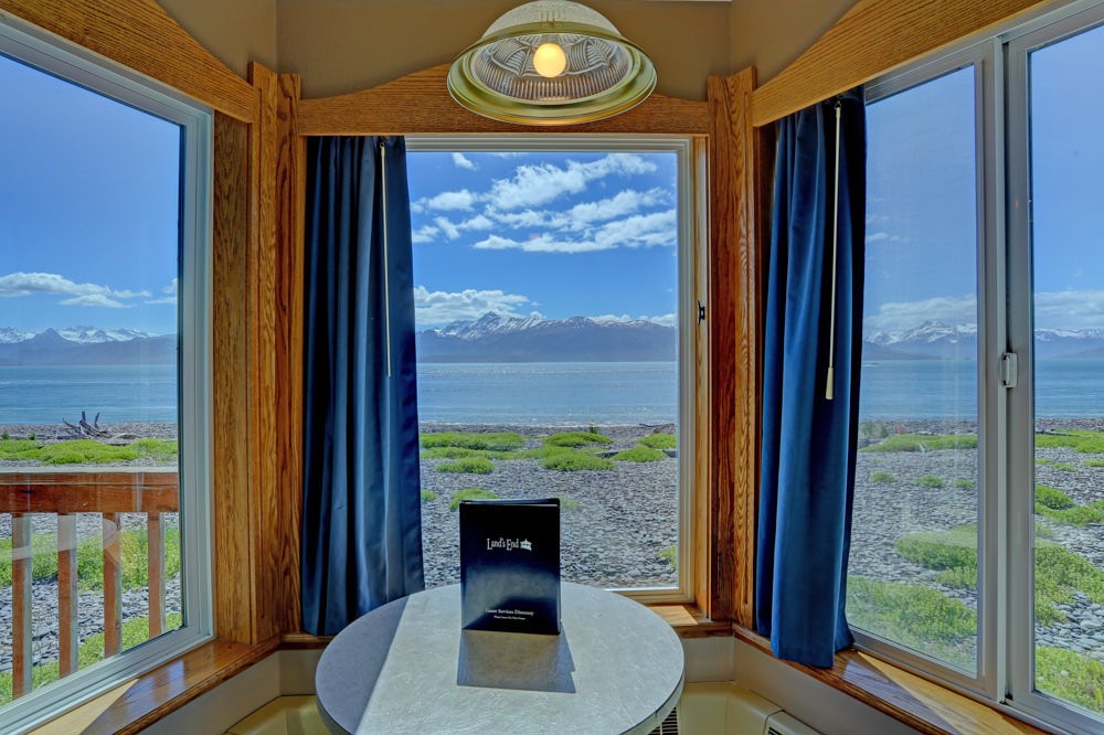 Lands End Resort Cozy Hotel At The Tip Of The Homer…